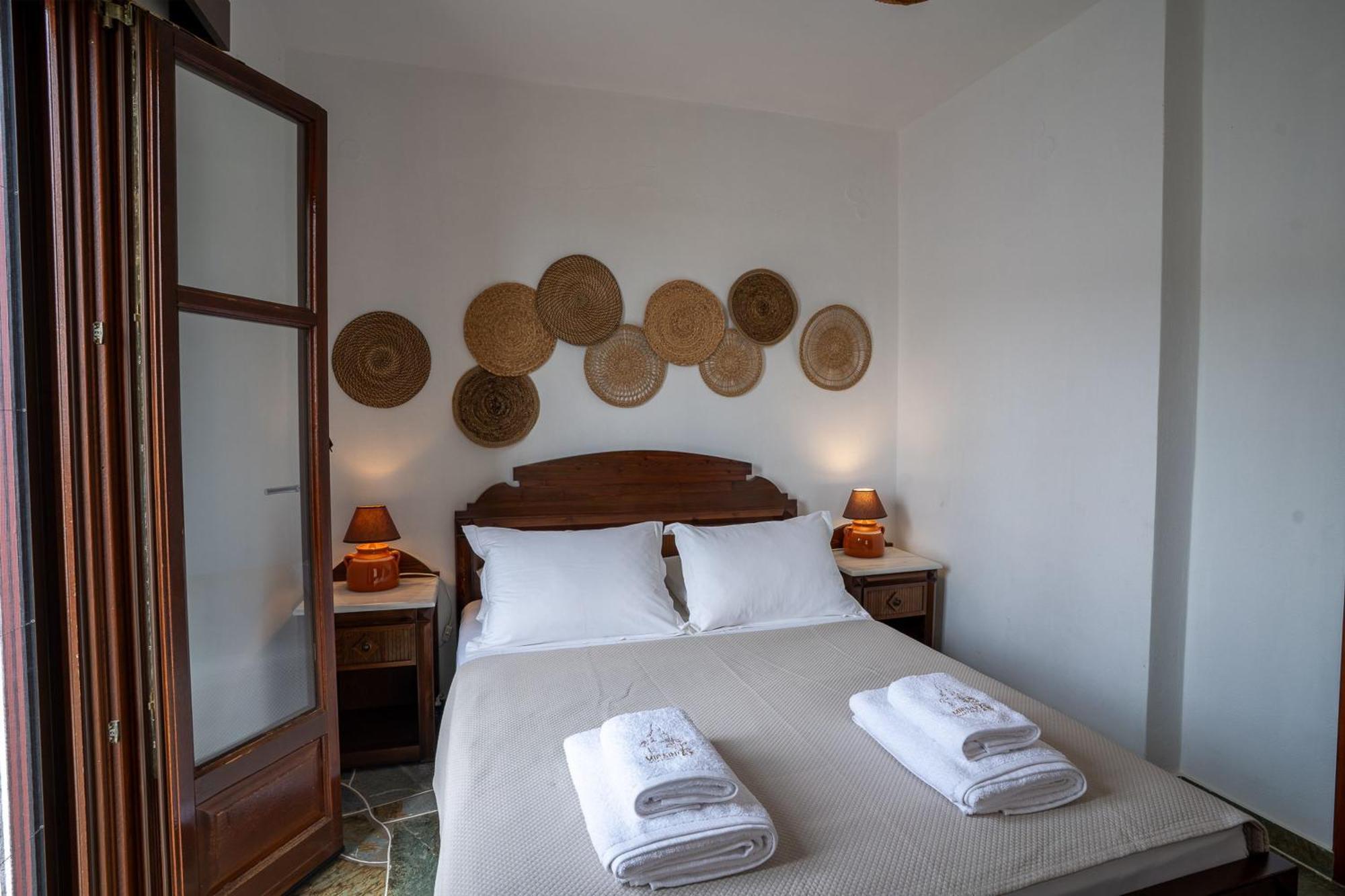 Mirsini Apartments In Sifnos Vathi  Extérieur photo